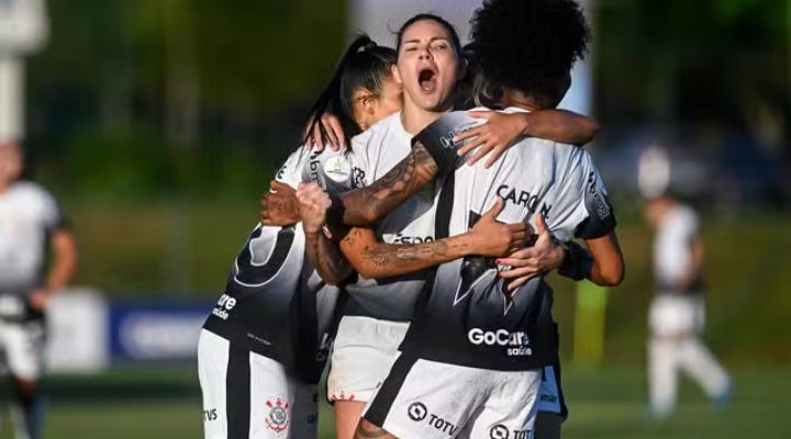 Corinta Corinthians Feminino vs. Olimpia Feminino: Confronto Decisivo na Libertadores Feminina